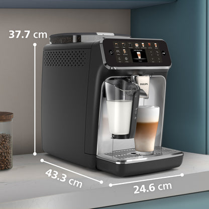 Serie 5500 (EP5546/70) Kaffeevollautomat – LatteGo Milchsystem, 20 heiße und kalte Kaffeespezialitäten, SilentBrew, QuickStart, Schwarz Silber